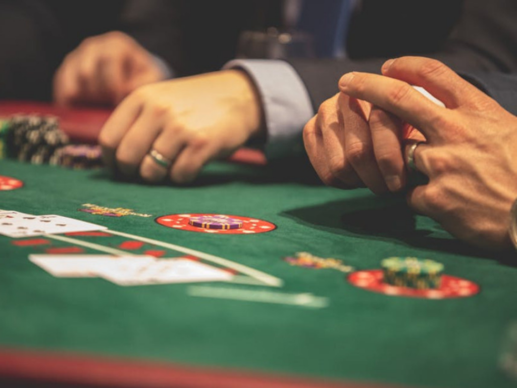 hoe kun je geld verdienen met poker