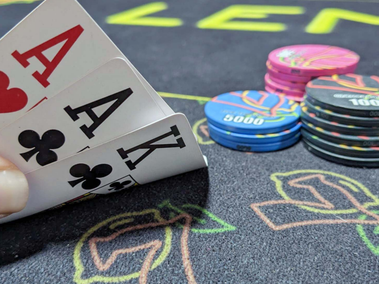 Wat is de beste manier om poker te leren